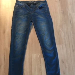 Olivia by Delia’s skinny jeggings